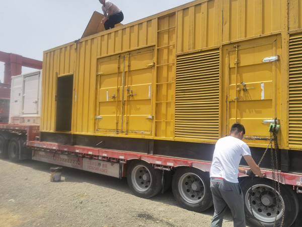 盐源除了负载情况和发动机维护,还有哪些因素会影响 200kw 柴油发电机的油耗?