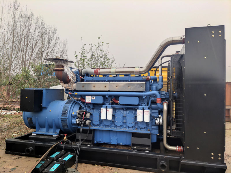 盐源柴油发电机组更换机油时，应遵循哪些步骤？